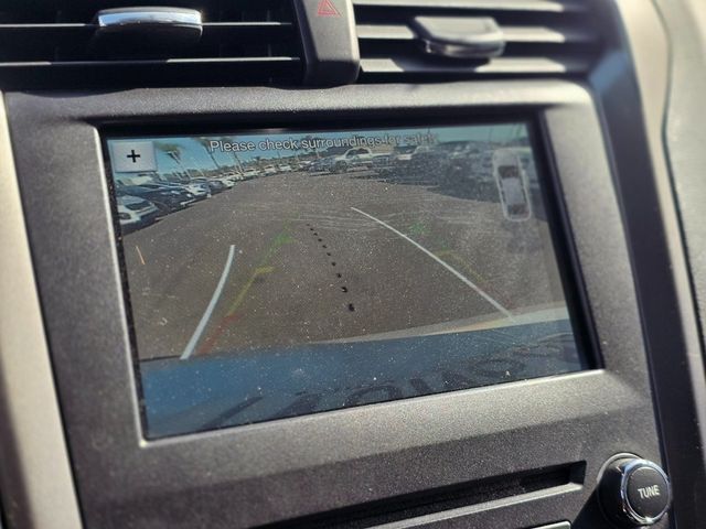 2017 Ford Fusion SE FWD - 22979185 - 26