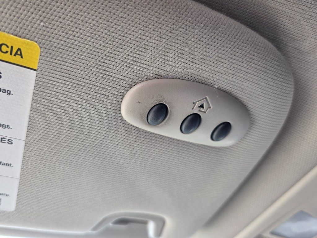 2017 Ford Fusion SE FWD - 22979185 - 33