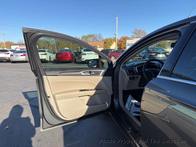 2017 Ford Fusion SE FWD W/LUXURY, NAVIGATION & TECH PACKAGES - 22941456 - 18