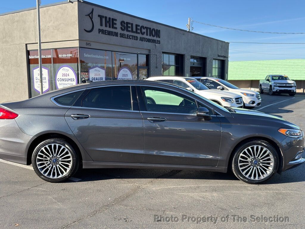2017 Ford Fusion SE photo 3
