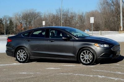 2017 Ford Fusion - 3FA6P0H71HR413358
