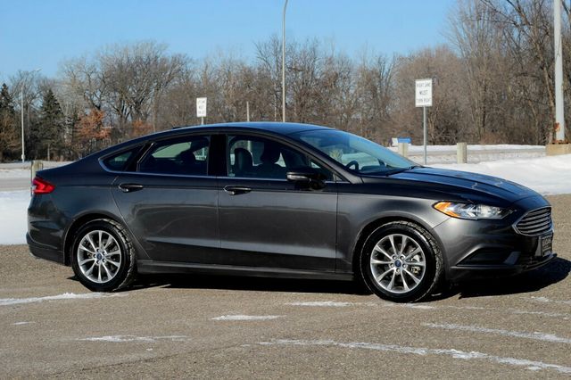 2017 Ford Fusion SE W/HEATED SEATS,REMOTE START NEW TIRES - 22974039 - 0