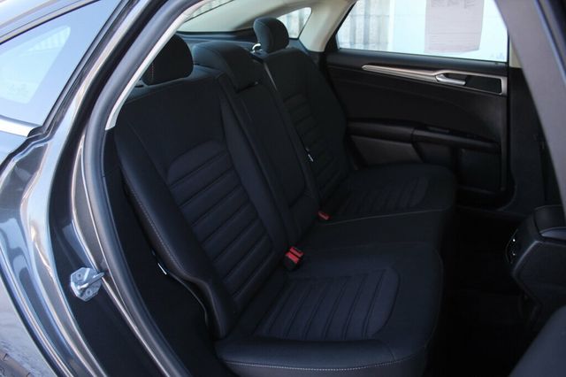 2017 Ford Fusion SE W/HEATED SEATS,REMOTE START NEW TIRES - 22974039 - 10