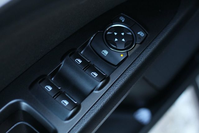 2017 Ford Fusion SE W/HEATED SEATS,REMOTE START NEW TIRES - 22974039 - 18