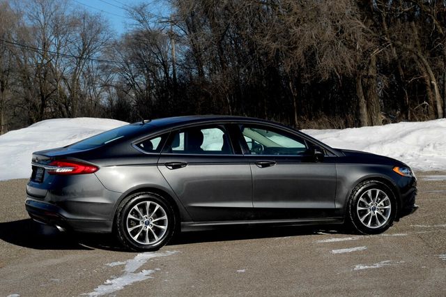 2017 Ford Fusion SE W/HEATED SEATS,REMOTE START NEW TIRES - 22974039 - 2