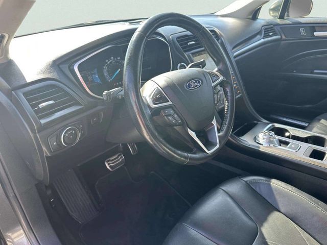 2017 Ford Fusion Titanium AWD - 23002627 - 10