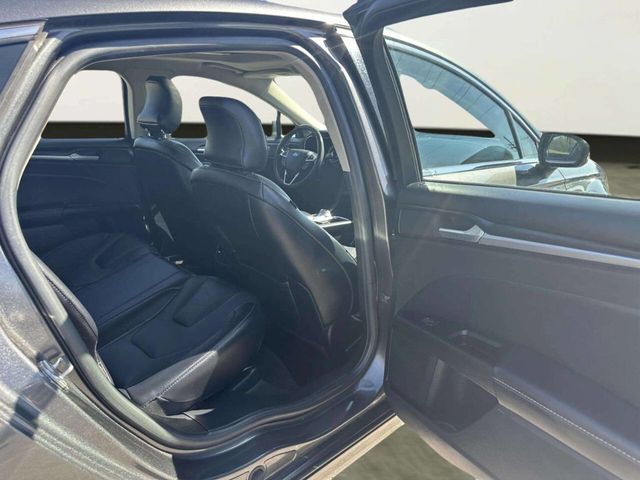 2017 Ford Fusion Titanium AWD - 23002627 - 13