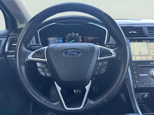 2017 Ford Fusion Titanium AWD - 23002627 - 18