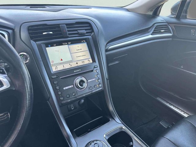 2017 Ford Fusion Titanium AWD - 23002627 - 25
