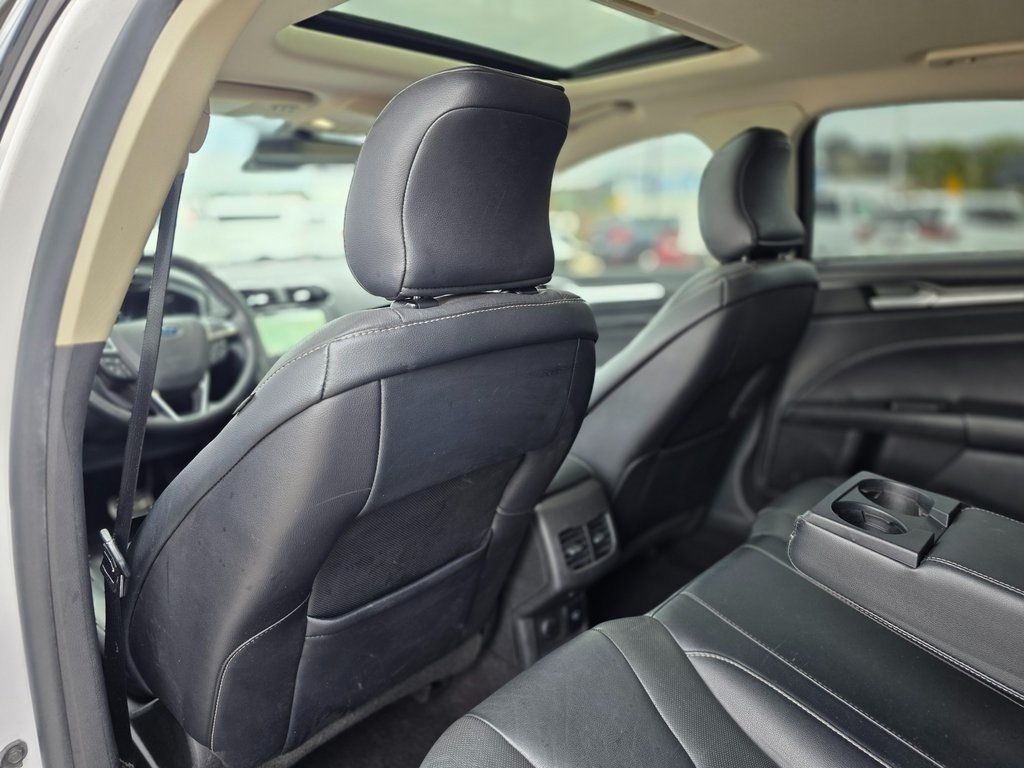 2017 Ford Fusion Titanium FWD - 22967264 - 16