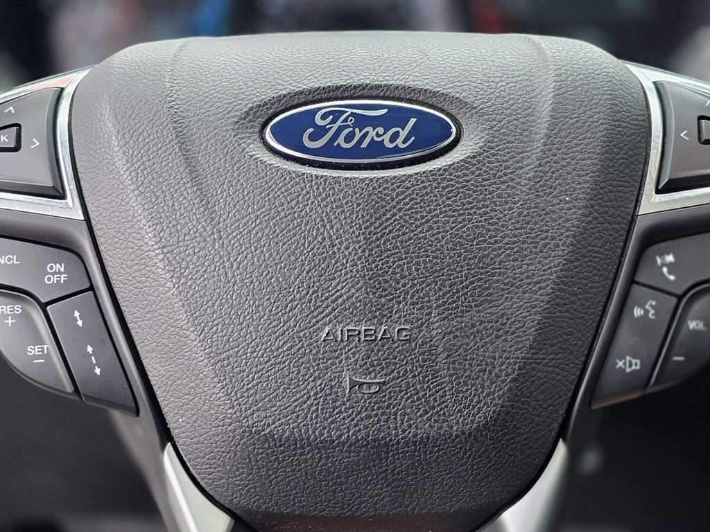 2017 Ford Fusion Titanium FWD - 22967264 - 24