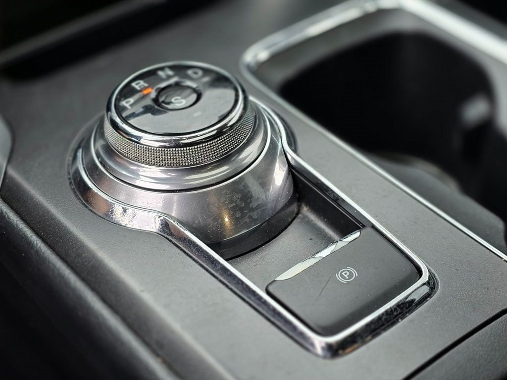 2017 Ford Fusion Titanium FWD - 22967264 - 30