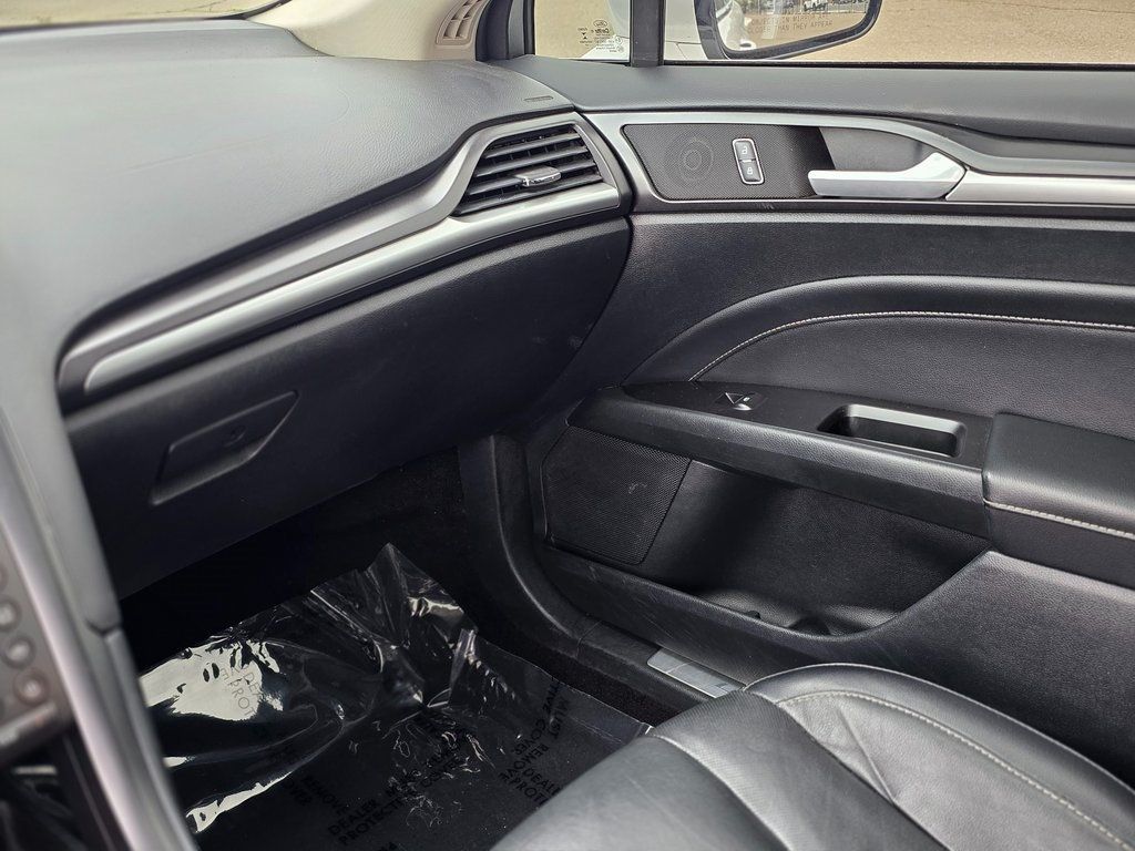 2017 Ford Fusion Titanium FWD - 22967264 - 33