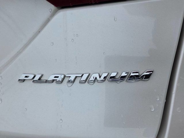 2017 Ford Fusion Energi Platinum 4dr Sedan - 23030319 - 11