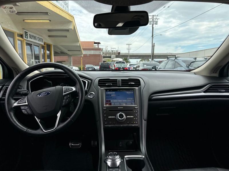 2017 Ford Fusion Energi Titanium - 23014022 - 13