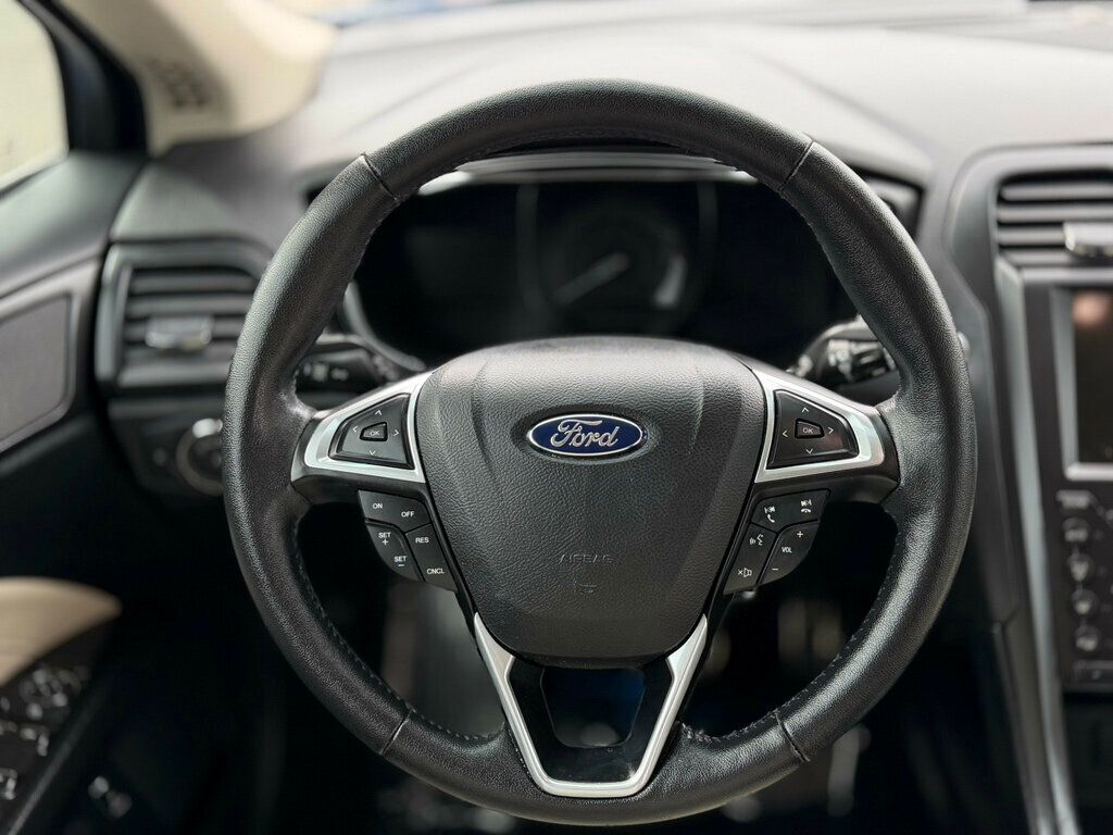 2017 Ford Fusion Energi Titanium Sedan - 22986354 - 25