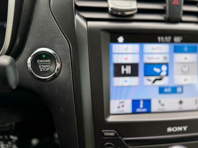 2017 Ford Fusion Energi Titanium Sedan - 22986354 - 32