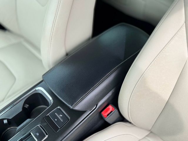 2017 Ford Fusion Energi Titanium Sedan - 22986354 - 35