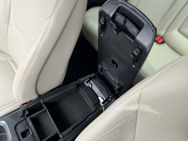 2017 Ford Fusion Energi Titanium Sedan - 22986354 - 36