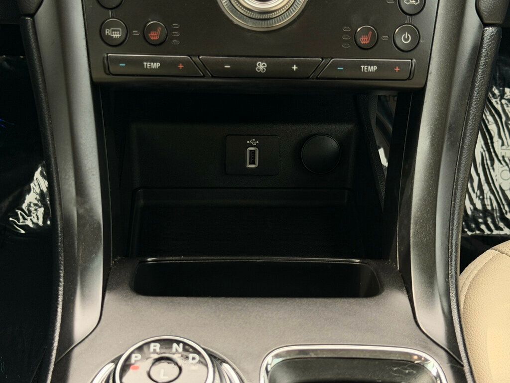 2017 Ford Fusion Energi Titanium Sedan - 22986354 - 42