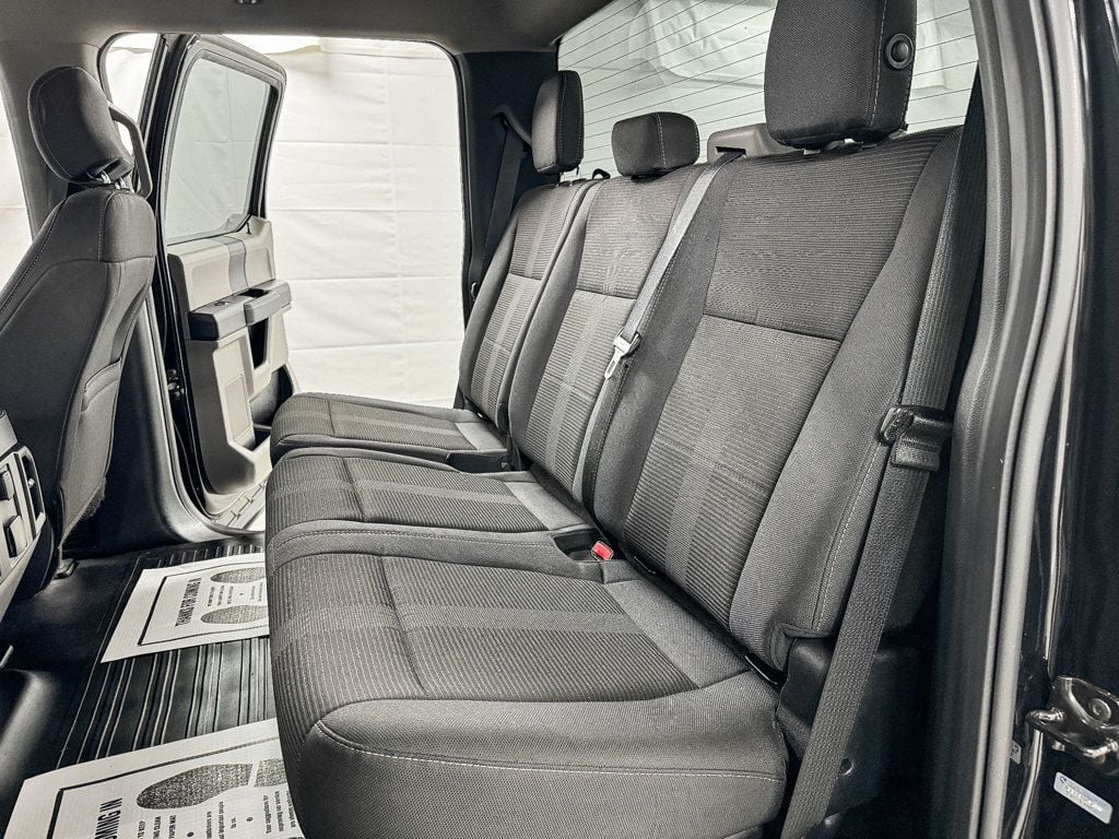 2017 Ford F-150 CREW CAB XL 4WD - 22936757 - 9