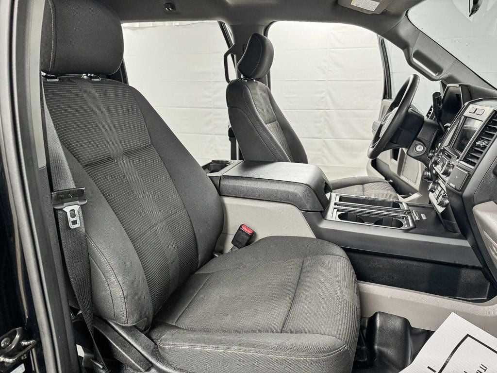 2017 Ford F-150 CREW CAB XL 4WD - 22936757 - 11