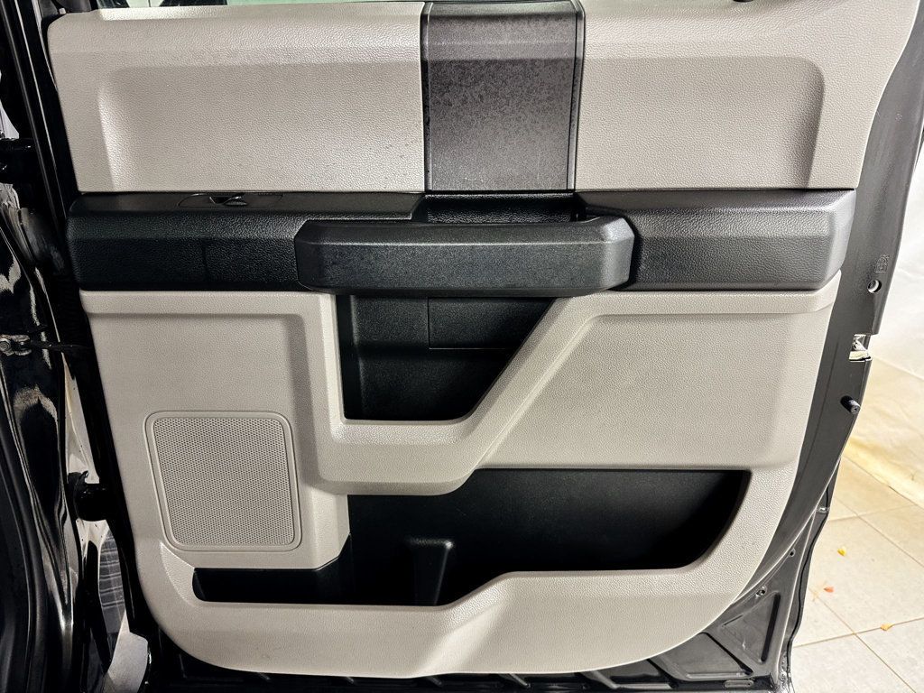 2017 Ford F-150 CREW CAB XL 4WD - 22936757 - 15