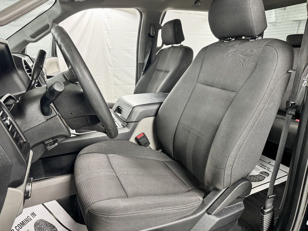 2017 Ford F-150 CREW CAB XL 4WD - 22936757 - 8