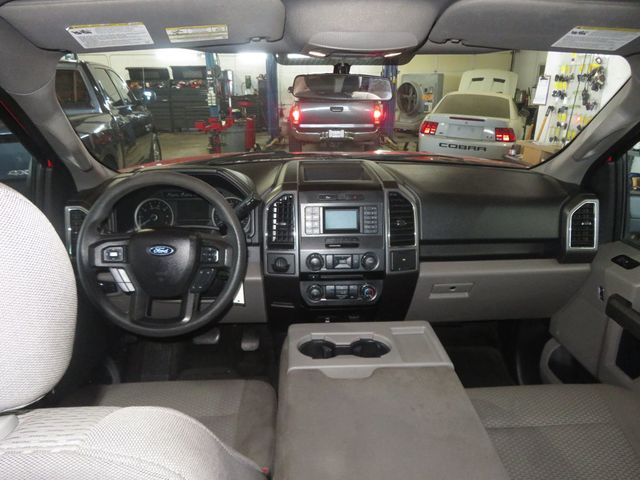 2017 Ford F-150 EXTRA CLEAN SUPERCREW 5.0 V8 XLT SOUTHWEST TRUCK  - 23043066 - 38