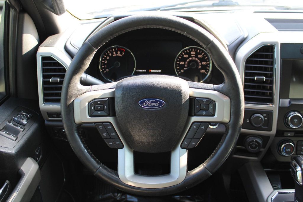 2017 Ford F-150 Lariat photo 10