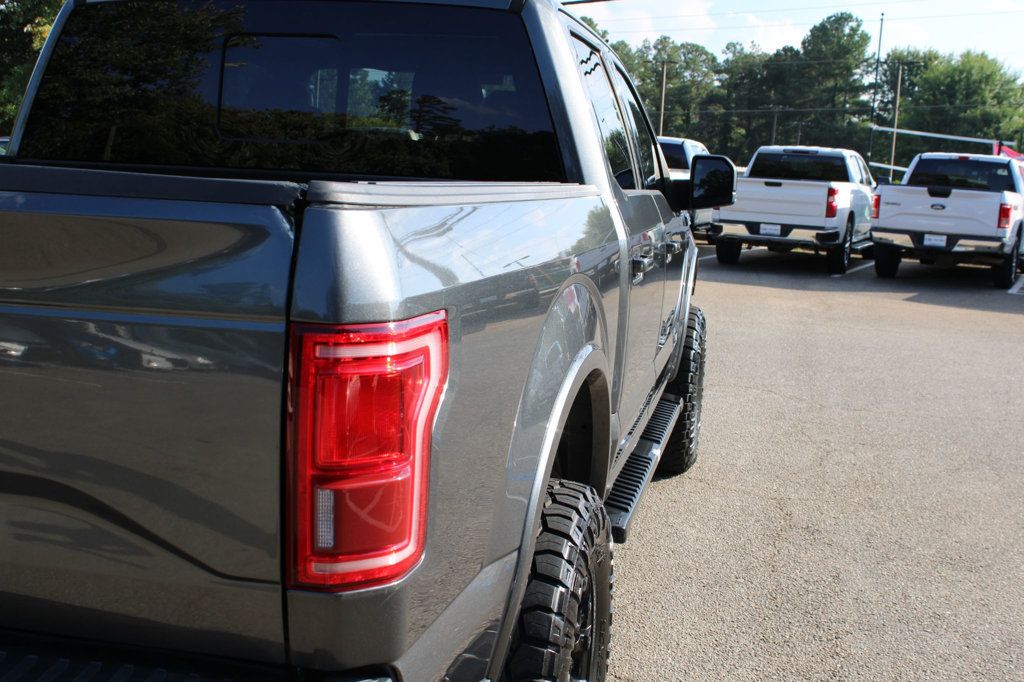 2017 Ford F-150 Lariat photo 16
