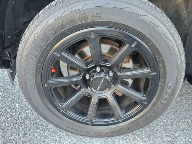 2017 Ford F-150 Lariat 4WD SuperCrew 5.5' Box - 23052621 - 22