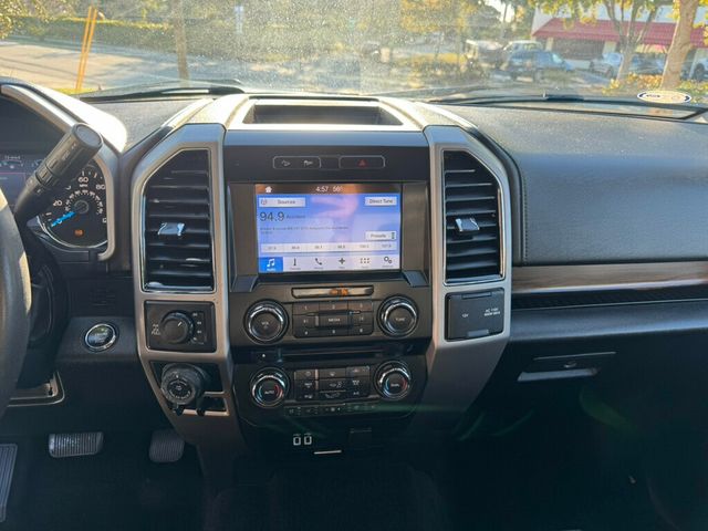 2017 Ford F-150 Lariat 4WD SuperCrew 5.5' Box - 22985165 - 9