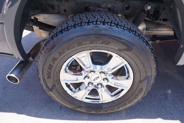 2017 Ford F-150 LARIAT, 4X4, 5.0L V8, MOON ROOF, LEATHER, NAVIGATION - 23044631 - 14