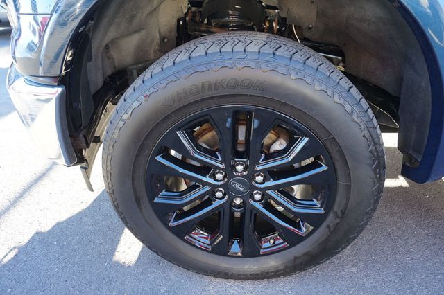 2017 Ford F-150 LARIAT, 4X4, FX4 PACKAGE, PREMIUM WHEELS, PANO MOONROOF - 23069111 - 13
