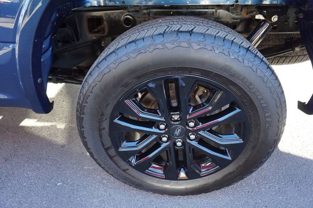 2017 Ford F-150 LARIAT, 4X4, FX4 PACKAGE, PREMIUM WHEELS, PANO MOONROOF - 23069111 - 14