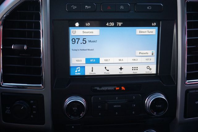 2017 Ford F-150 LARIAT, 4X4, FX4 PACKAGE, PREMIUM WHEELS, PANO MOONROOF - 23069111 - 32