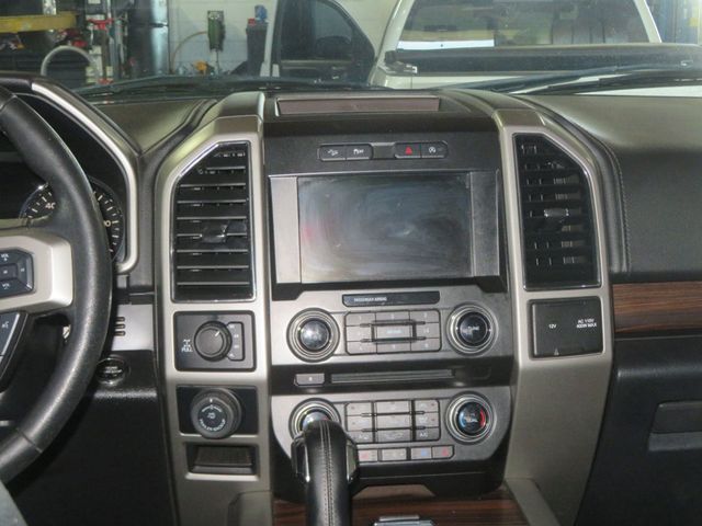 2017 Ford F-150 LOW MILE LARIAT FX4 SUPERCREW EXTRA CLEAN LIFTED 4X4 F150  - 22992513 - 39