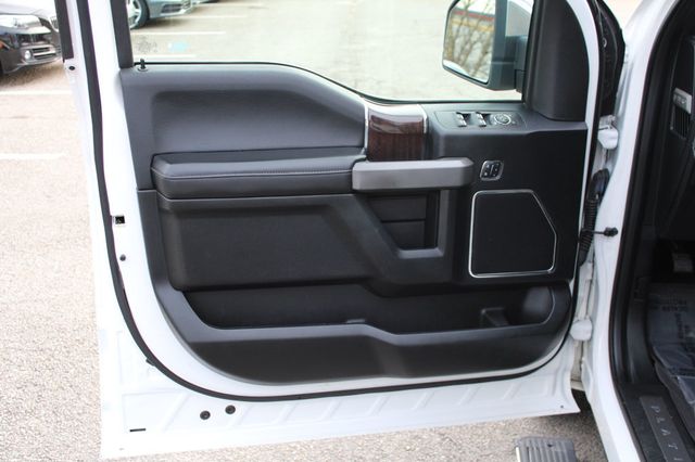 2017 Ford F-150 Platinum 4WD SuperCrew 5.5' Box - 22960804 - 17