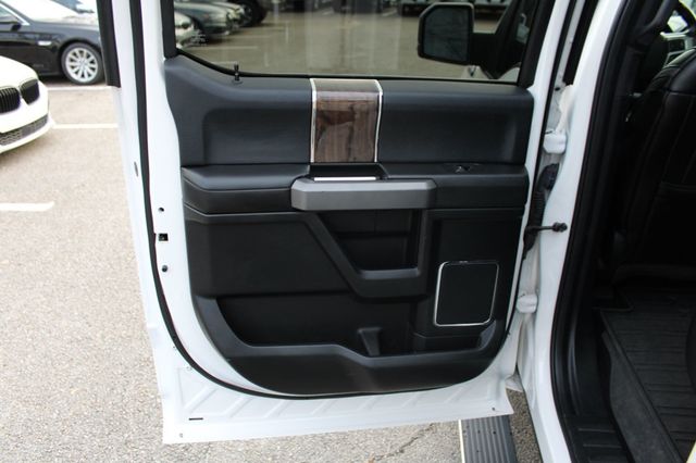 2017 Ford F-150 Platinum 4WD SuperCrew 5.5' Box - 22960804 - 18