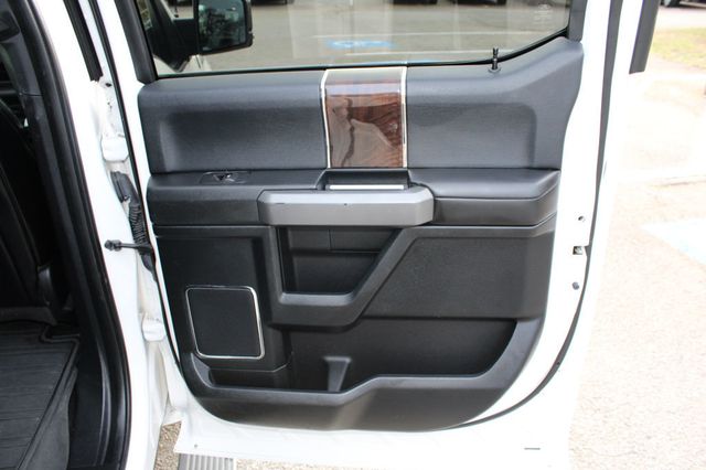 2017 Ford F-150 Platinum 4WD SuperCrew 5.5' Box - 22960804 - 20