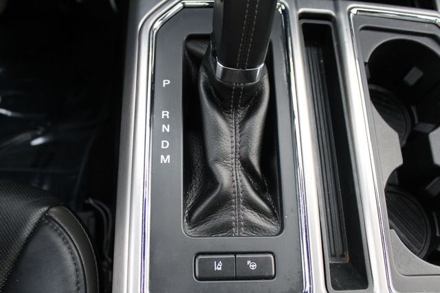 2017 Ford F-150 Platinum 4WD SuperCrew 5.5' Box - 22960804 - 24