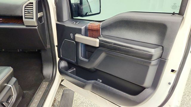 2017 Ford F-150 Platinum 4WD SuperCrew 5.5' Box w/ Tech Pkg, FX4 & Trailer Tow - 23083972 - 24