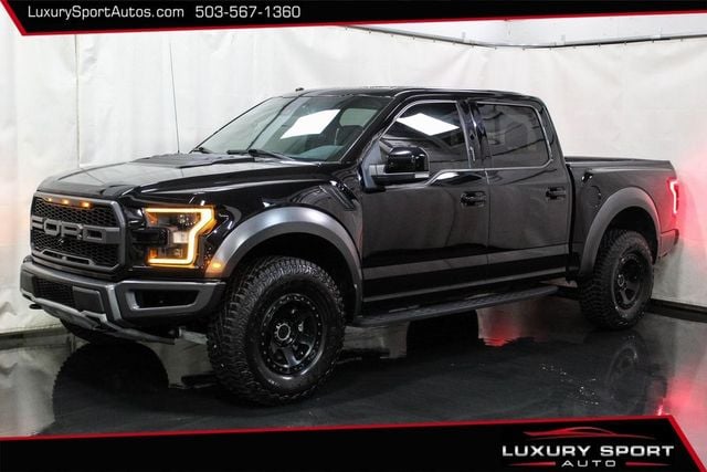 2017 Ford F-150 Raptor 4WD SuperCrew 5.5' Box - 22637537 - 0