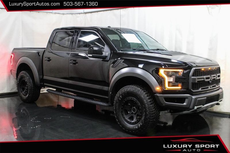 2017 Ford F-150 Raptor 4WD SuperCrew 5.5' Box - 22637537 - 13