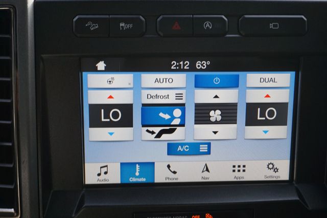 2017 Ford F-150 Raptor 4WD SuperCrew 5.5' Box - 22947587 - 31