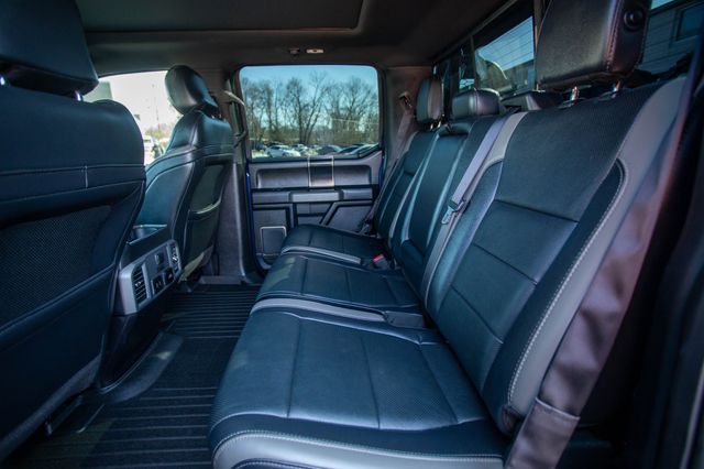 2017 Ford F-150 Raptor 4WD SuperCrew 5.5' Box - 22977997 - 23