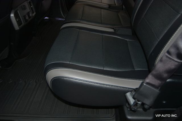 2017 Ford F-150 Raptor 4WD SuperCrew 5.5' Box - 23016337 - 24