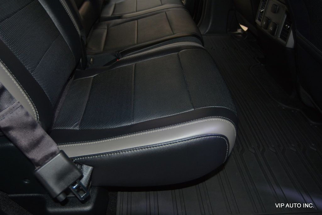 2017 Ford F-150 Raptor 4WD SuperCrew 5.5' Box - 23016337 - 25