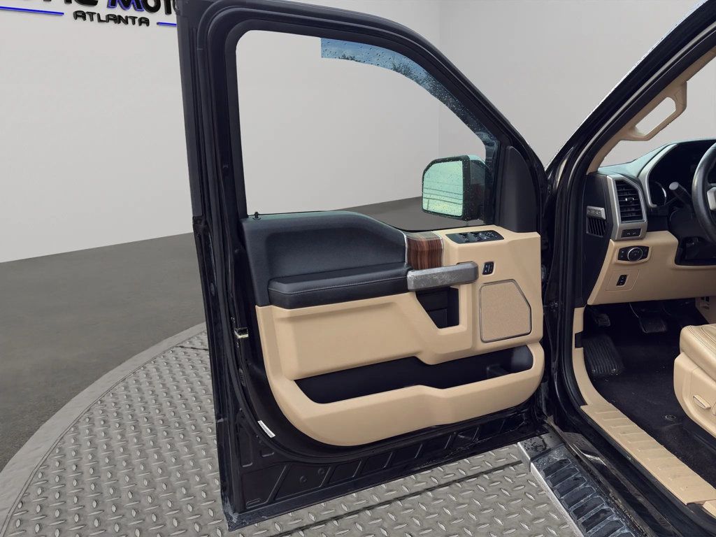 2017 Ford F-150 Supercrew Lariat Pickup 4D 5 1/2 ft - 23072625 - 22